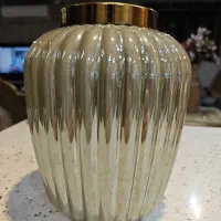گلدان و مجسمه