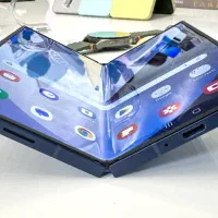 Z Fold6 مشابه آک