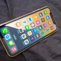 ایفون 11نرمال ریجستر  خوش رنگ