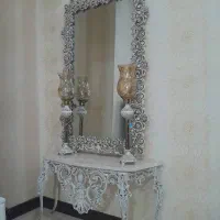آینه شمعدان سالم در حد نو همراه با کنسول