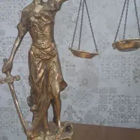 وکیل پایه یک خانواده طلاق مهریه وراثت حقوقی کیفری