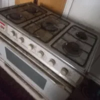اجاق گاز و کابینت