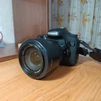 دوربین Canon 7D همراه با کیف و CF