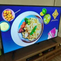 تلویزیون ۵۰ فقط چندماه استفاده باجعبه نوی نو