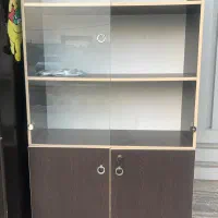 کتابخانه کمد دار