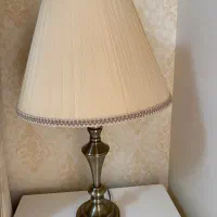 آباژور رومیزی پایه فلزی کاملا نو و سالم