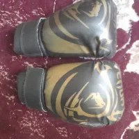 دستکش بوکس . ساعت بچگانه عکس آخر