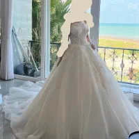 لباس عروس دانتل فرانسه.شنل.کفش.بادبزن پر