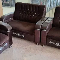 مبلمان چوبی با رویه چرم