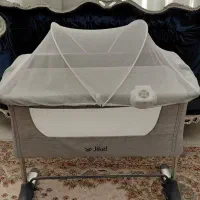 تخت کنار مادر  Jikel