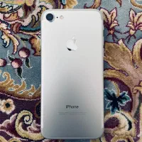آیفون 7 سیلور