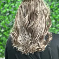 آفرویژه رنگ و لایت و میکاپ تخصصی