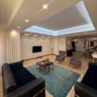آشپزی و نگهداری از منزل خانم