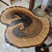 تولیدکننده میزهای چوب و رزین )پوشش‌پلی‌اورتان(