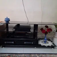 میز تلویزیون شیشه ای خیلی سالم