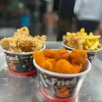 همکار نیروی خانم جهت کار در پیتزا کاکتوس