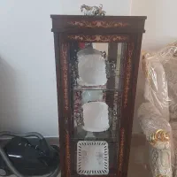 نیم ویترین چوبی