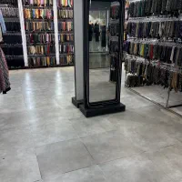 فروشنده خانم