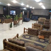 کافه قلیان همراه با لژ خانوادگی