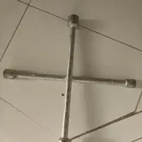 آچارچرخ‌‌وتعدادی‌ابزار