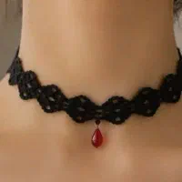 چوکر با آویز دونه انار