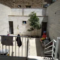 فروش خانه ویلایی همراه با یک باب مغازه تجاری