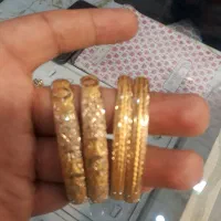 یک جفت النگو