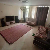 ۱۳۰متری طبقه همکف