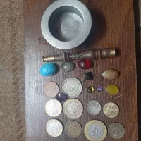 تعدادی سنگ سکه