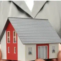 ساختمان سه طبقه در خیابان فشار قوی