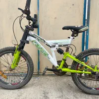 دوچرخه|دوچرخه، اسکیت، اسکوتر|گنبد کاووس, |دیوار