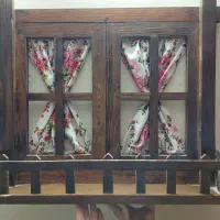 قاب پنجره دکوری