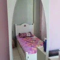 تخت و میز ارایش