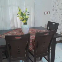 میز ناهار خوری شش به هشت نفره