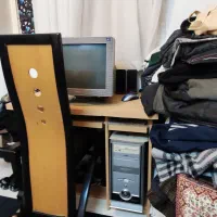 میز کامپیوتر درحد کاملا نو