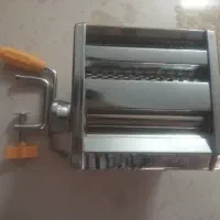 دستگاه رشته بری و خمیر پهن کن خانگی