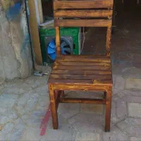 صندلی چوبی