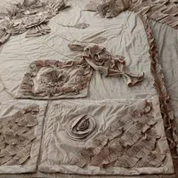 رو تختی مخملی با دو رو پالشت وکوسن