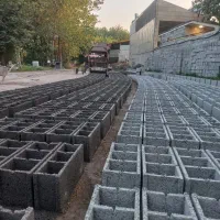 کارگر بلوک زن