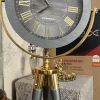 ساعت ایستاده