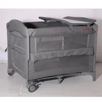 تخت و پارک تخت کنارمادر فیکشن