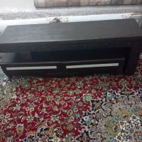 میز زیر تلویزیون