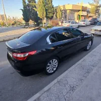 سواری رنو لیتیود مشکی متالیک بی رنگ خانگی