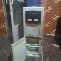 آب سردکن سالم و یخچال دار همراه با آب سرد و آب جوش