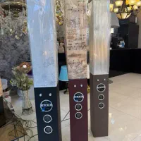 اباژور استند کنار سالنی اسپیکر دار مدرن موزیکال