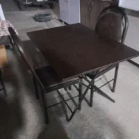 میز مدل تاشو دو صندلی،تمیز