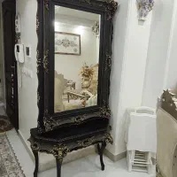 آینه و میز