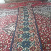 یه گلیم فرش اتاق خواب پسرونه یه کناره