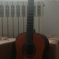 گیتار سالم وکم استفاده شده
