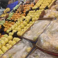 کارگر بارچین میوه فروشی